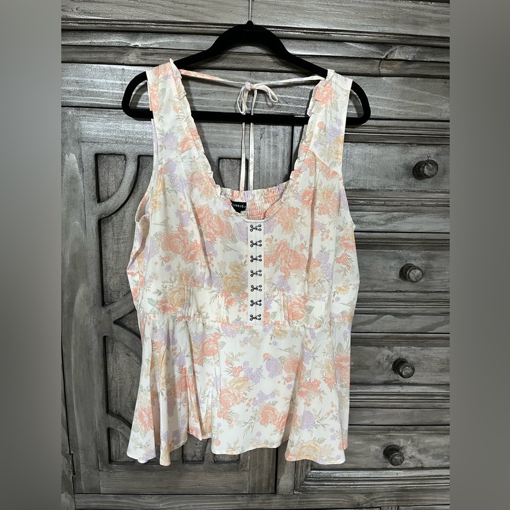 Torrid Floral Blouse in Cream and Pink